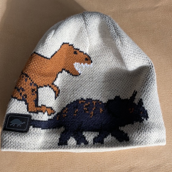 NWOT kids beanie from brand Turtlefur (bought at REI) - Picture 4 of 4